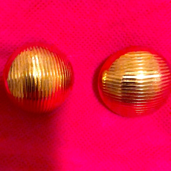 Goldtone round earrings classic - Picture 1 of 2